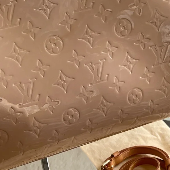 🚫SOLD🚫💎Louis Vuitton Monogram Vernis Rose Florentine Blair 2 Way Bag 💎 - Picture 3 of 16